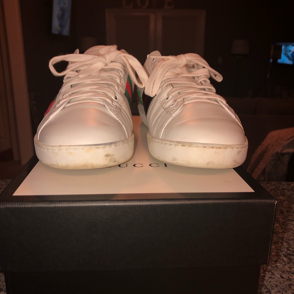 100% authentic women’s Gucci Sneakers